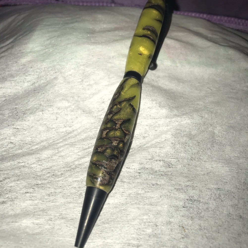Custom made Pen - Picture 3 of 4